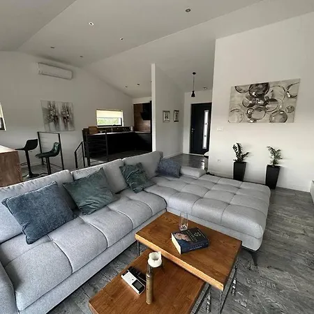 Kuca Za Odmor Zelini Holiday home *