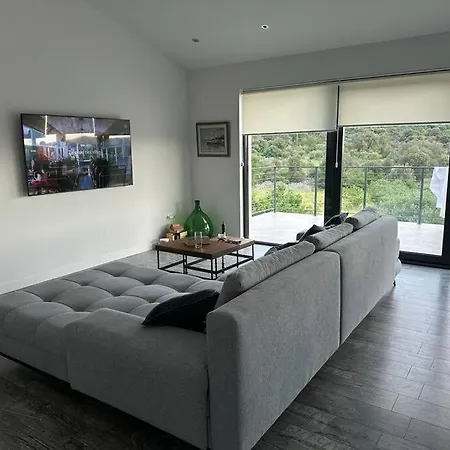 Holiday home Kuca Za Odmor Zelini Razanj